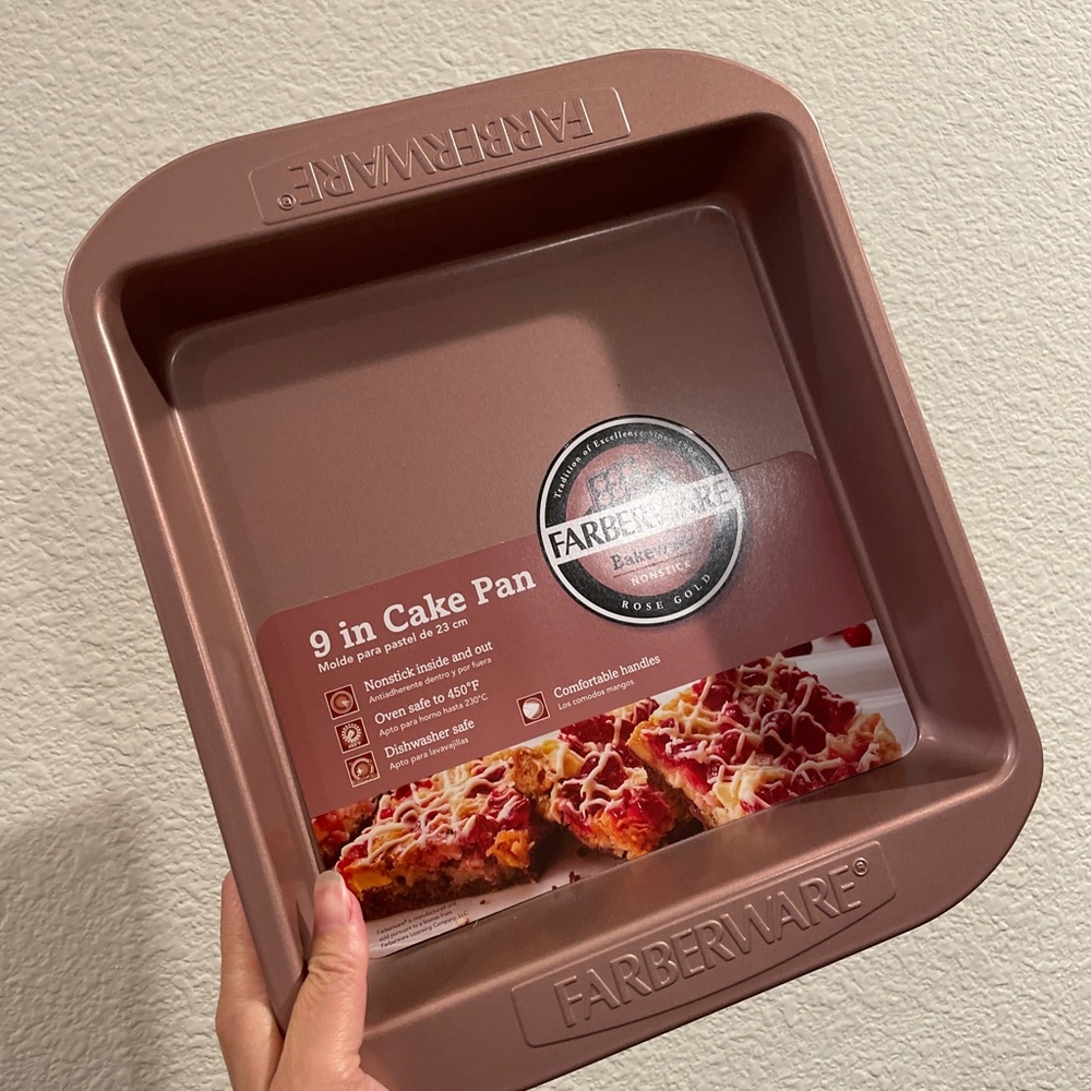 NEW Farberware Nonstick Bakeware Baking Pan / Cake Pan, Square - 9 In ROSE GOLD